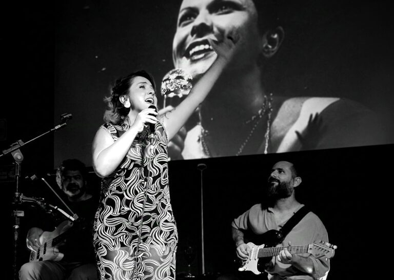 ElisPluralElis celebra a trajetória de Elis Regina