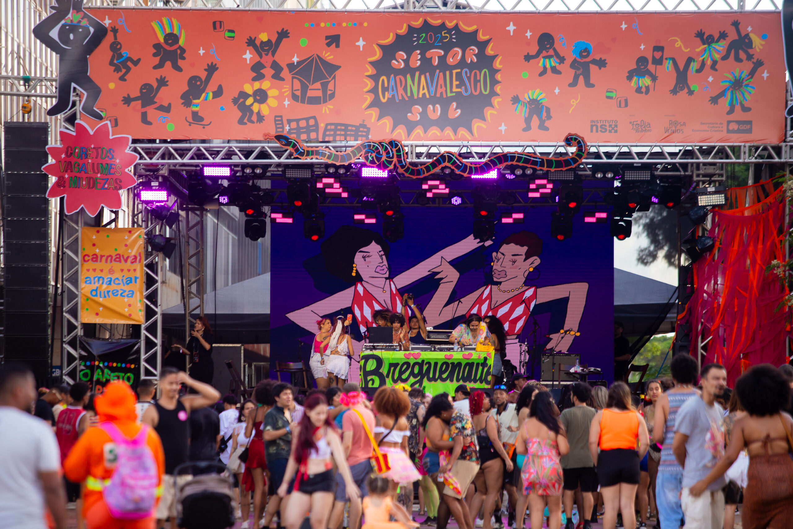 O Setor Carnavalesco vai bombar!