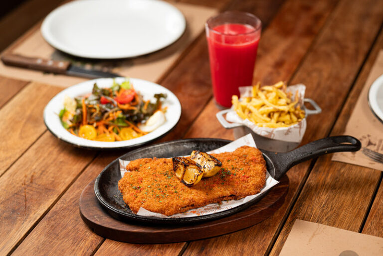 Fogo alto do almoço ao brinde da noite